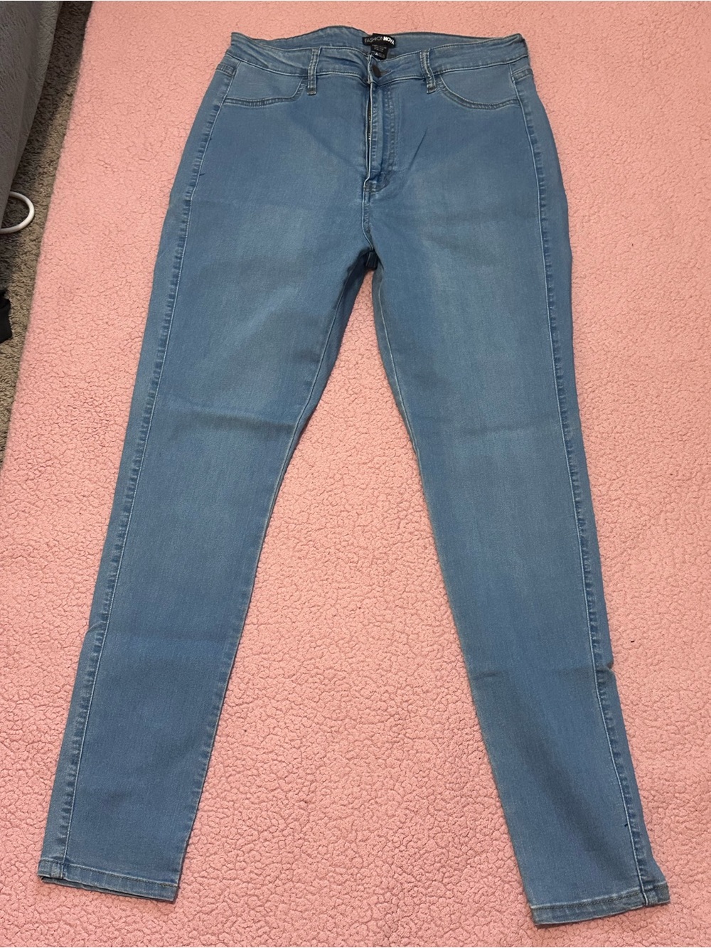 Fashion Nova Light Wash Skinny Jeans - Blue